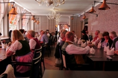 Mittagessen im Schwan